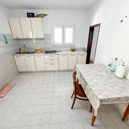 Apartment Robinson Artemis