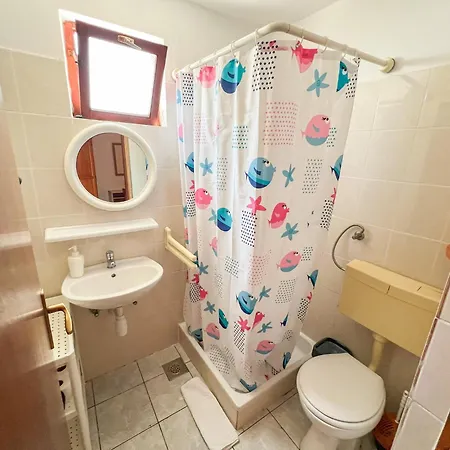 Apartment Robinson Artemis Vela Luka