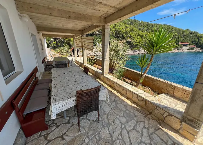 Apartament Robinson Artemis *