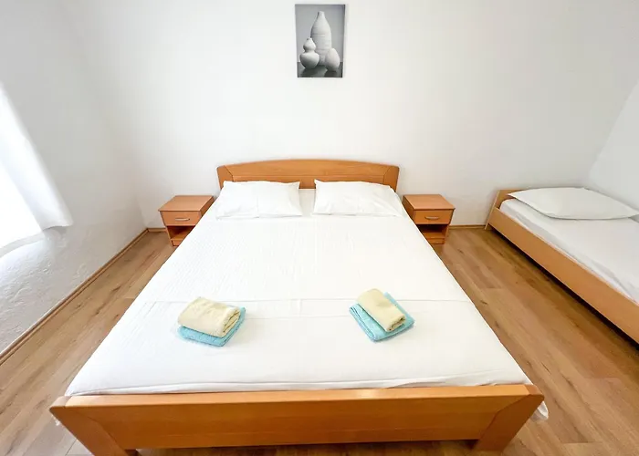 Apartament Robinson Artemis